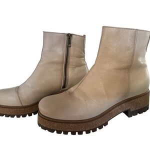 Taos Women’s  Downtown Boot Size 37 and US Size 6/6.5